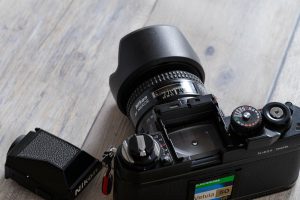 AF Nikkor 35mm f/2D + Nikon F3